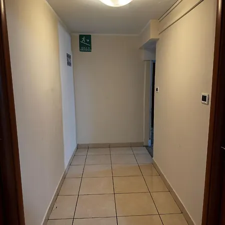 Parker Palace Apartment *